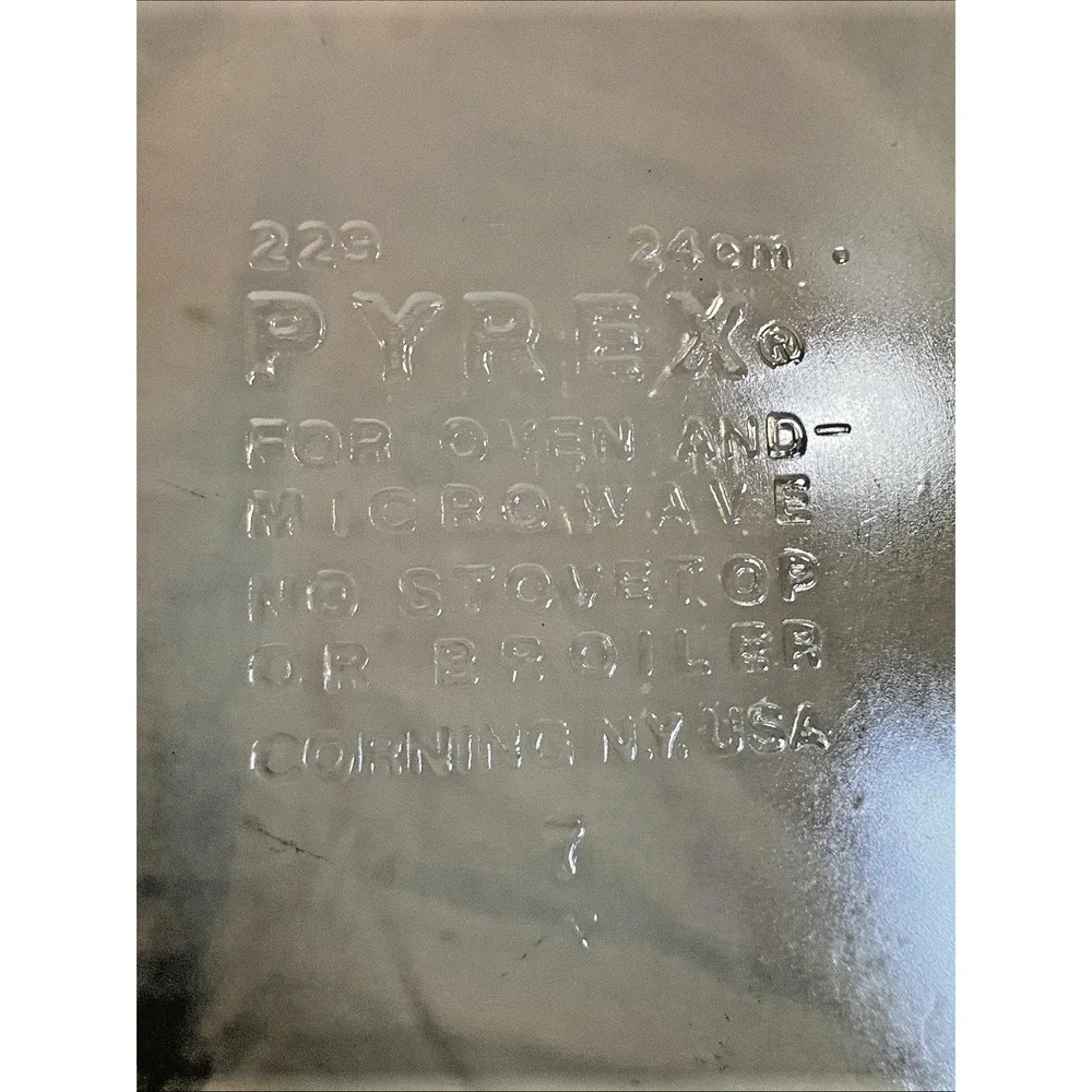 Vintage Pyrex Pie Plate Amber Brown 24cm 9.5